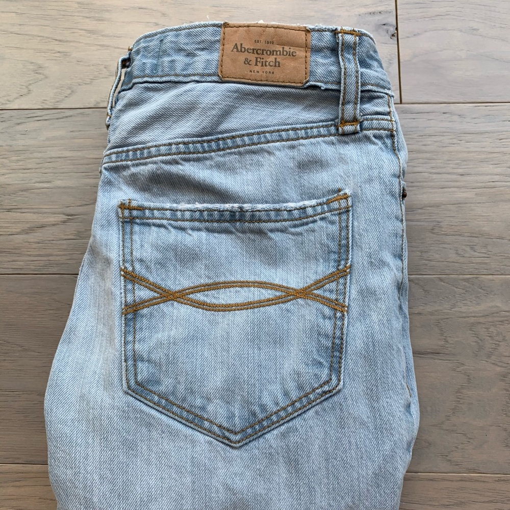 Abercrombie & Fitch girlfriend jeans